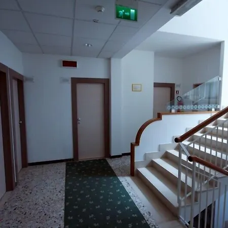 Hotel Massimo-3
